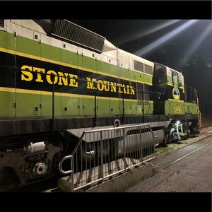 Meet your Posher, Carlos